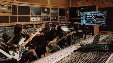 Fender Studio 8